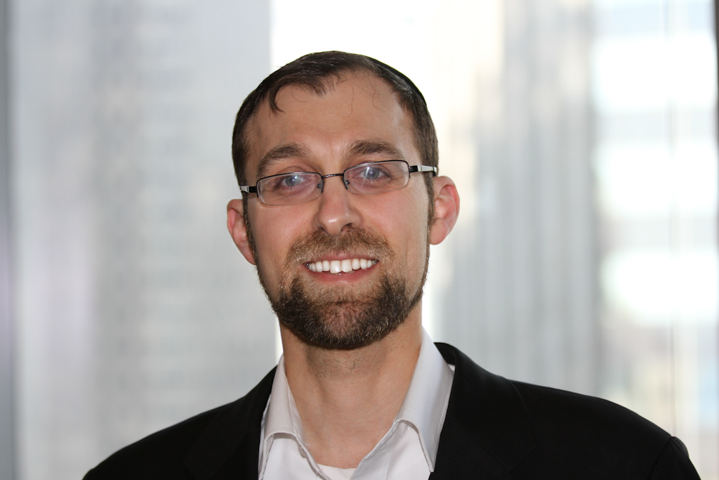 Eric Fischkin Proposition Director, Machine Readable News at Thomson Reuters