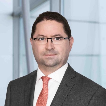 Roberto Vila, Divisional Board Member Equity Markets & Commodities