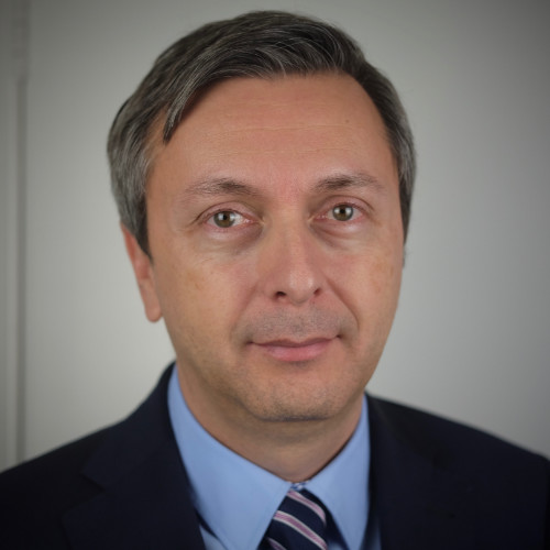 Manuel Baptista Managing Director Head of Investor Communication Solutions International Sales at Broadridge 1 1