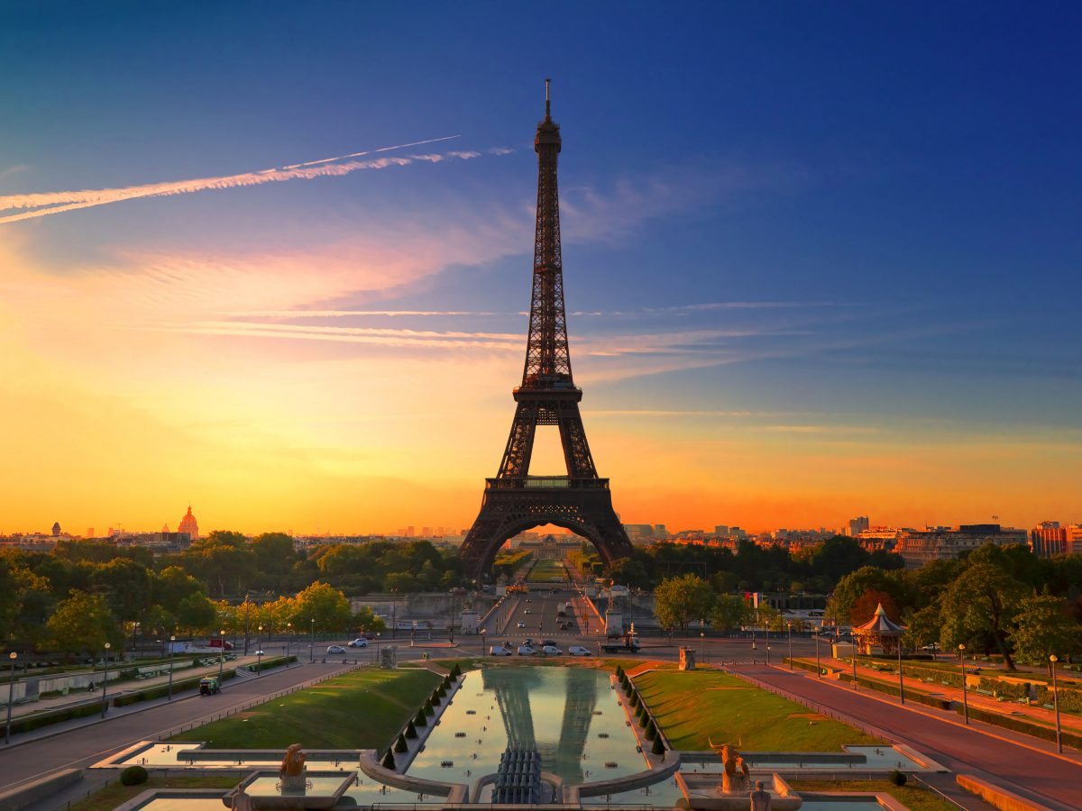 Sunrise in Paris, with the Eiffel Tower