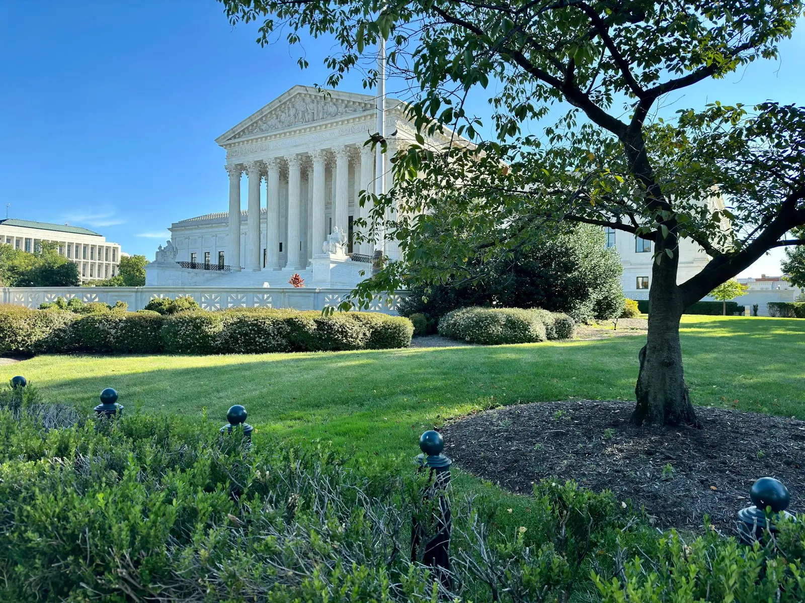 CLARITY Act would split US crypto between the SEC and CFTC