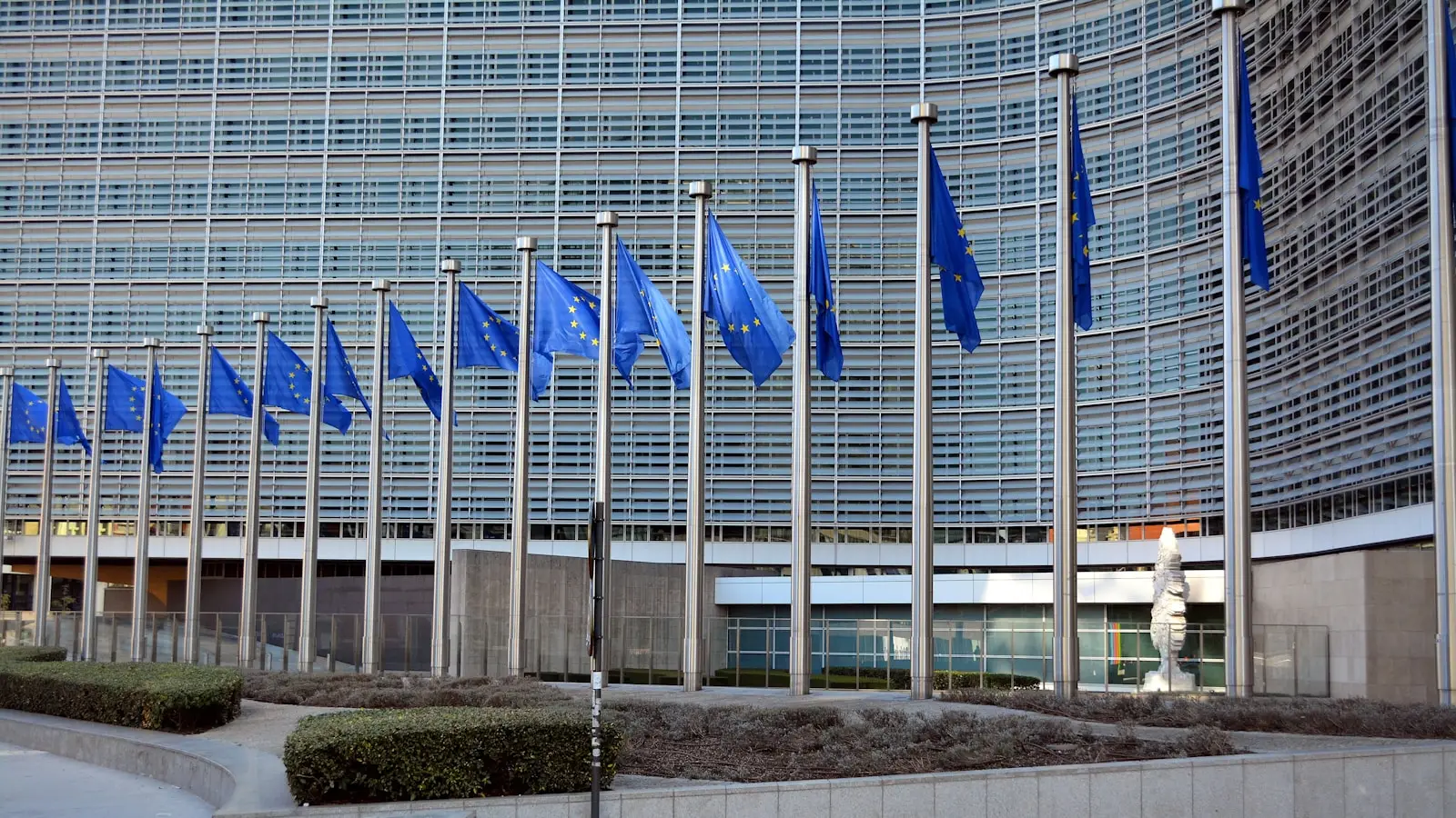 MiCA 2: the EU reopens its crypto rulebook 18 months in