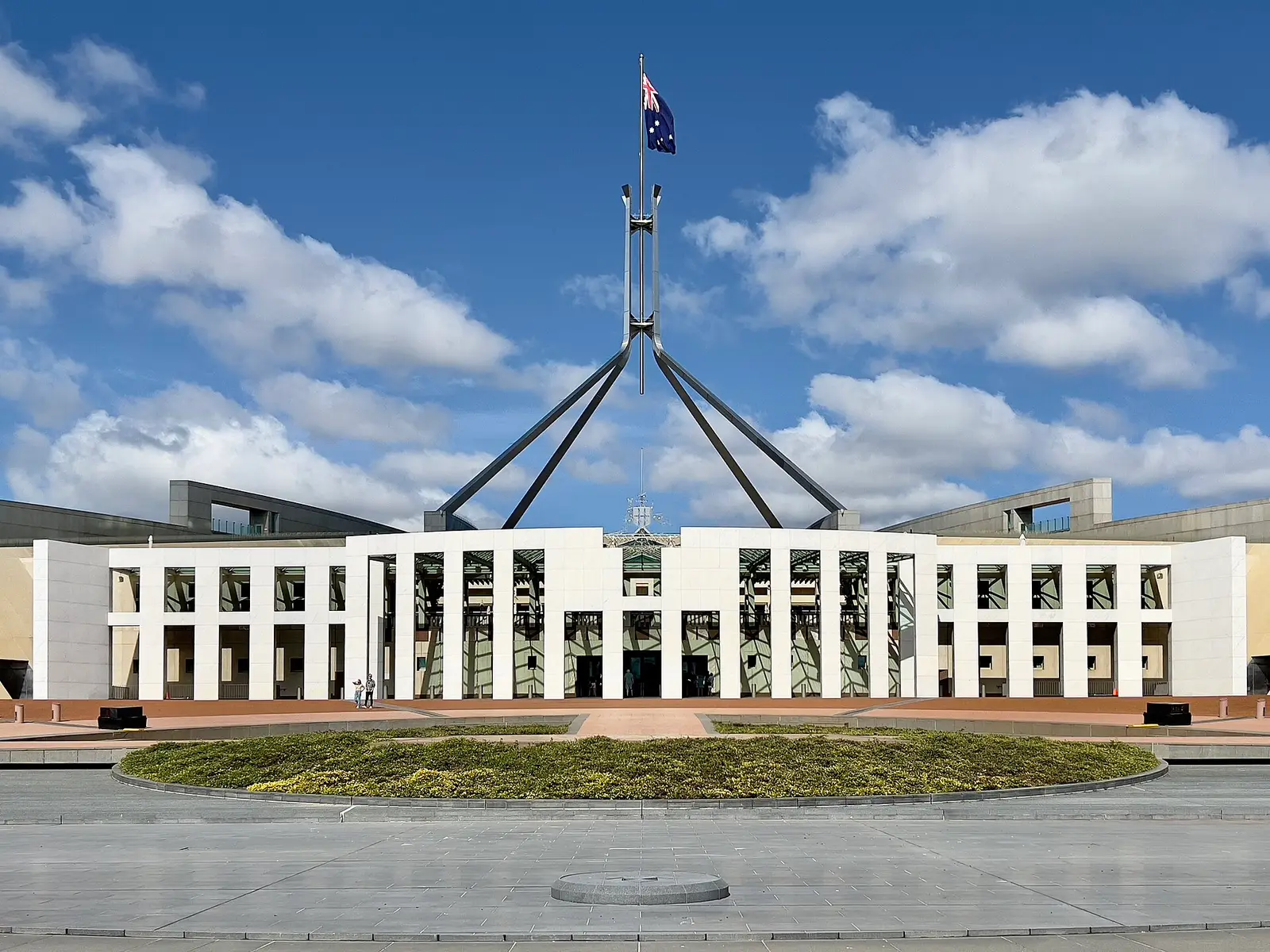 Australia's swap rule discloses the client at 5%, the bank at 20%