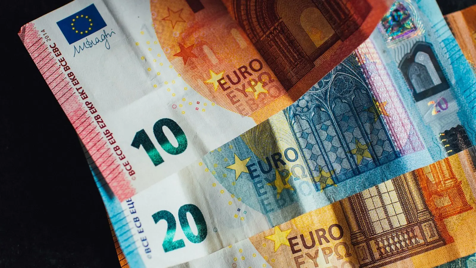 Revolut ships EURR stablecoin five days before its USDT delisting
