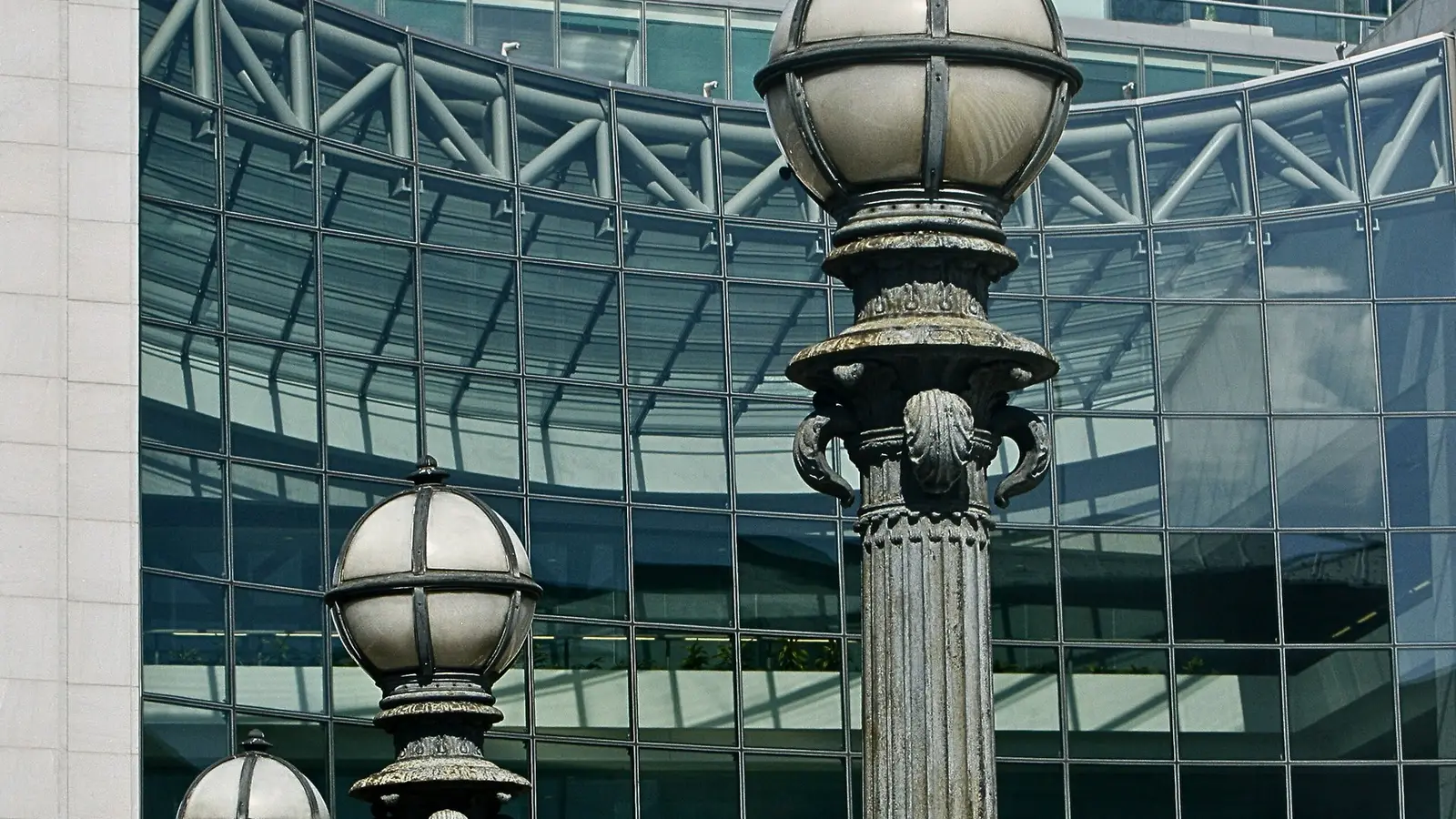 The SEC-CFTC MOU adds 1,400 words and no enforceable duty