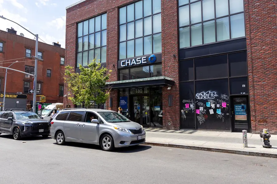 J.P. Morgan Payments picks Thunes to widen Xpedite Remit payouts
