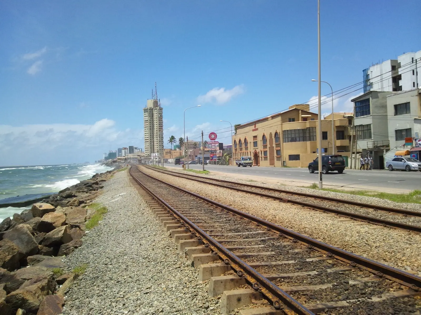 FundedSquad review: a 1.5% open loss now ends an instant account - Marine Drive in Bambalapitiya, Colombo 04, Sri Lanka