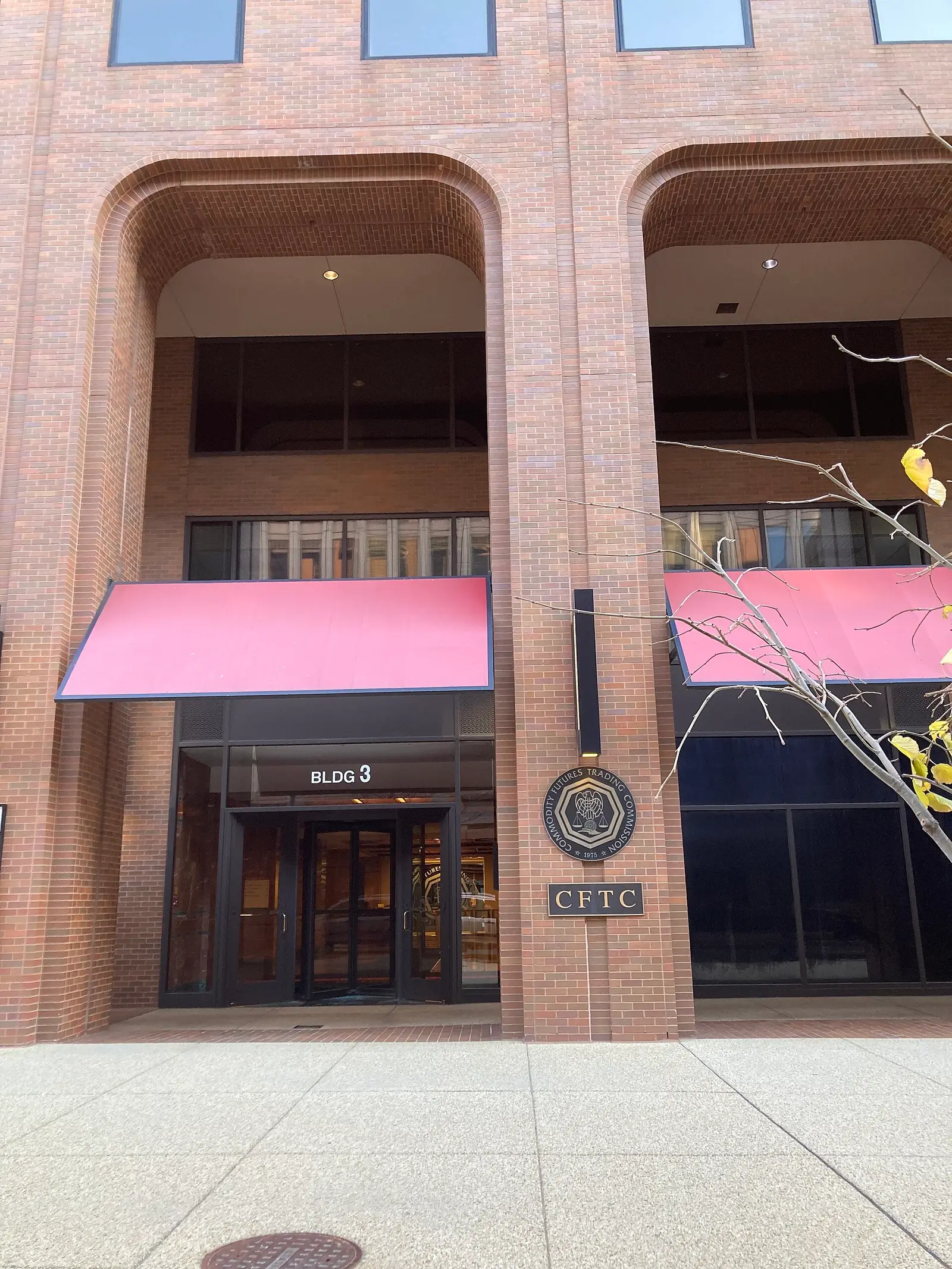 CFTC carves casino wagers out of the swap definition