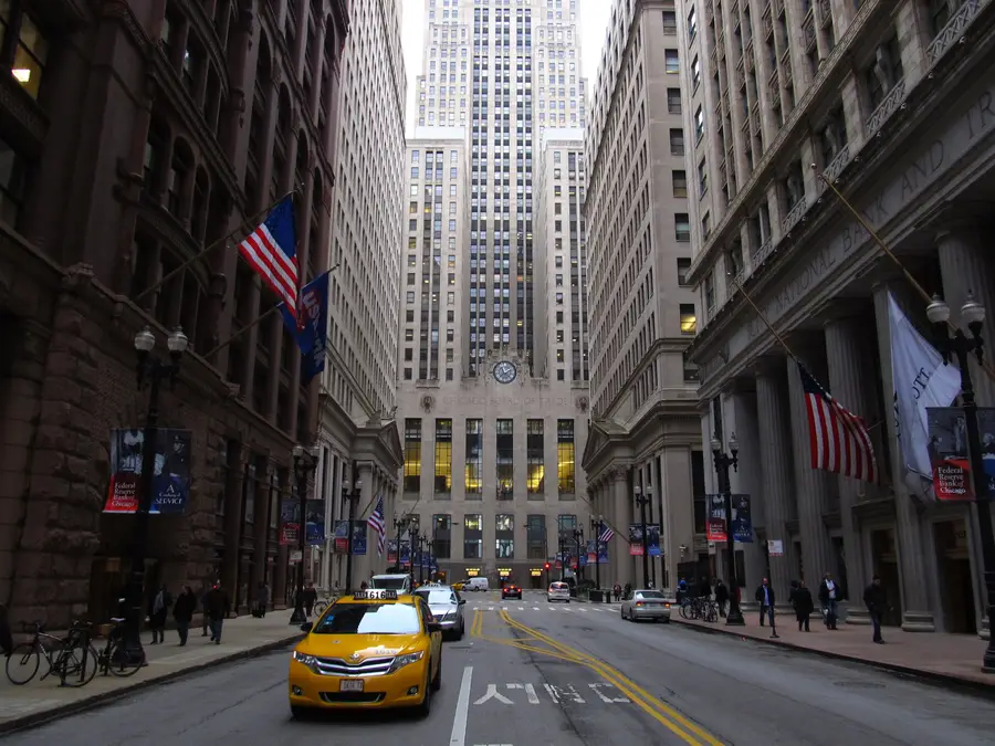 FundingTicks review: refunds, an 80% split, and a halted book