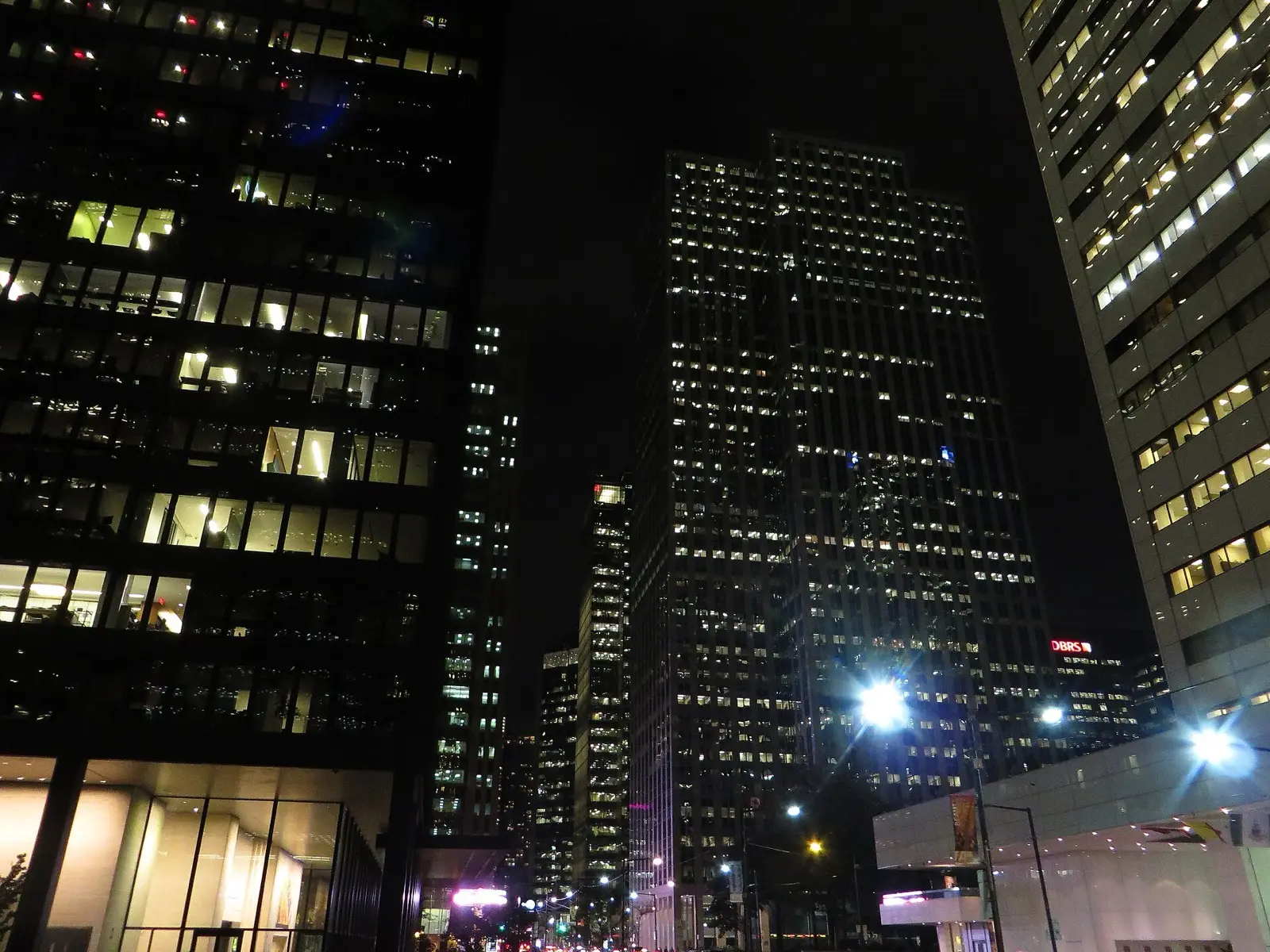 S&P/TSX to 34,938 by December 9: higher bond yields