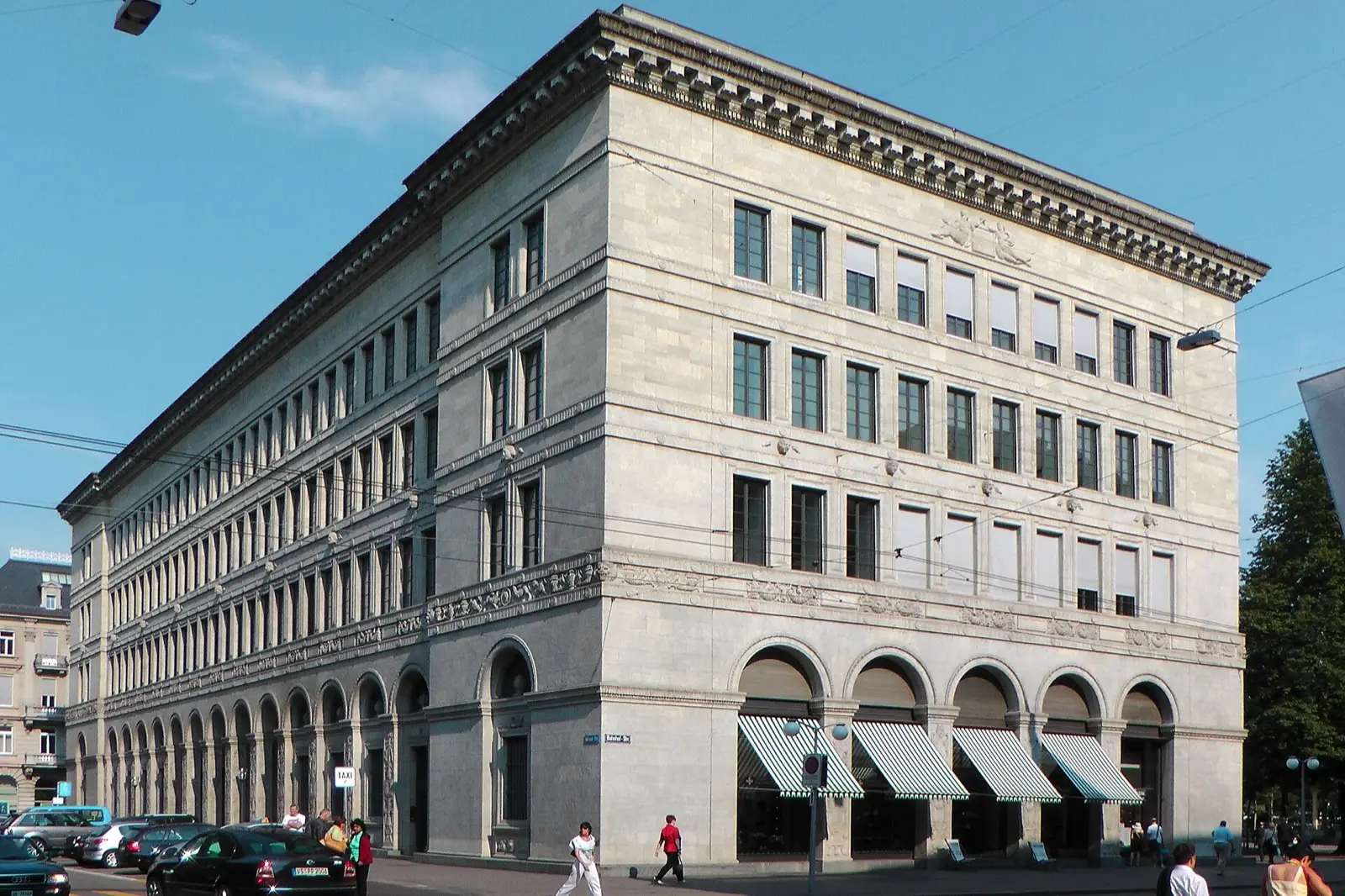 Swiss Market Index to 14,669.51: the SNB hold case