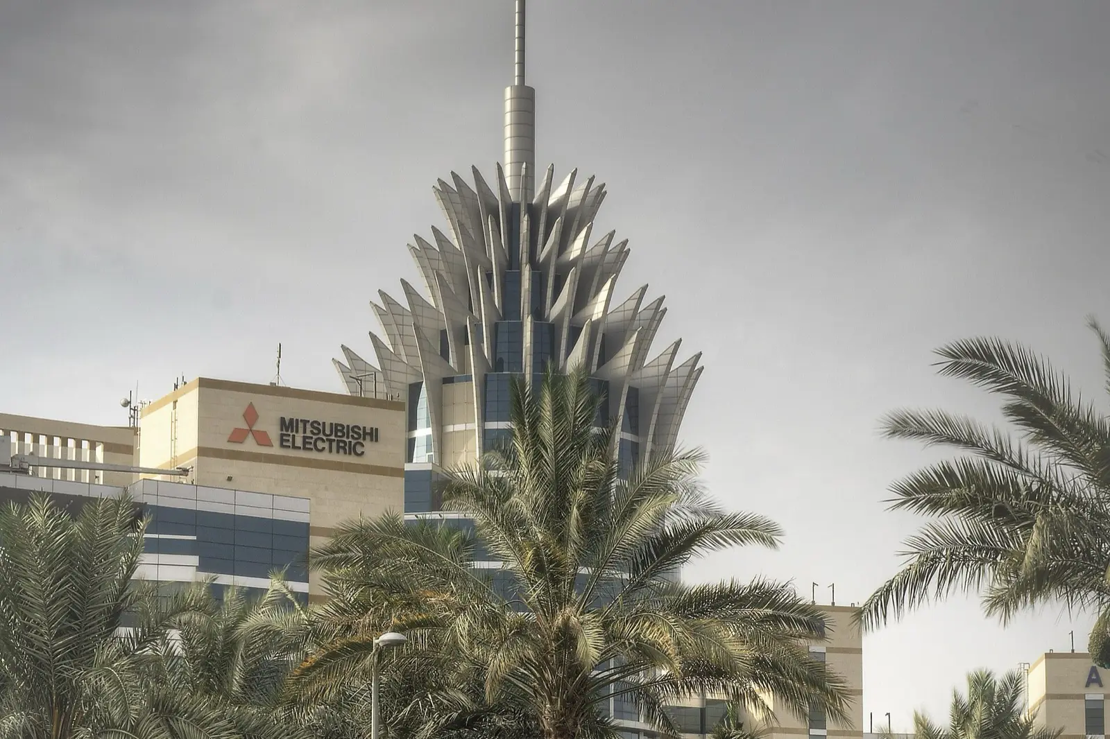 thePropTrade review: the Saint Lucia name, the Dubai contract