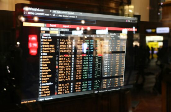 Solana leads all chains in tokenized stocks for 50th straight week