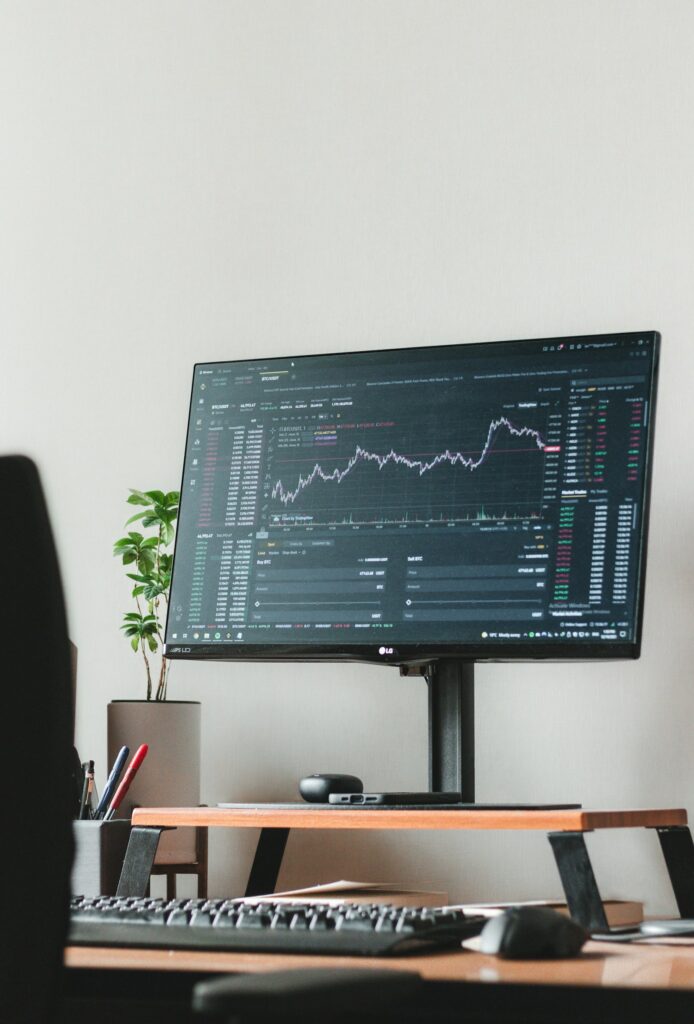 Invesco files onchain fund for the stablecoin reserve market