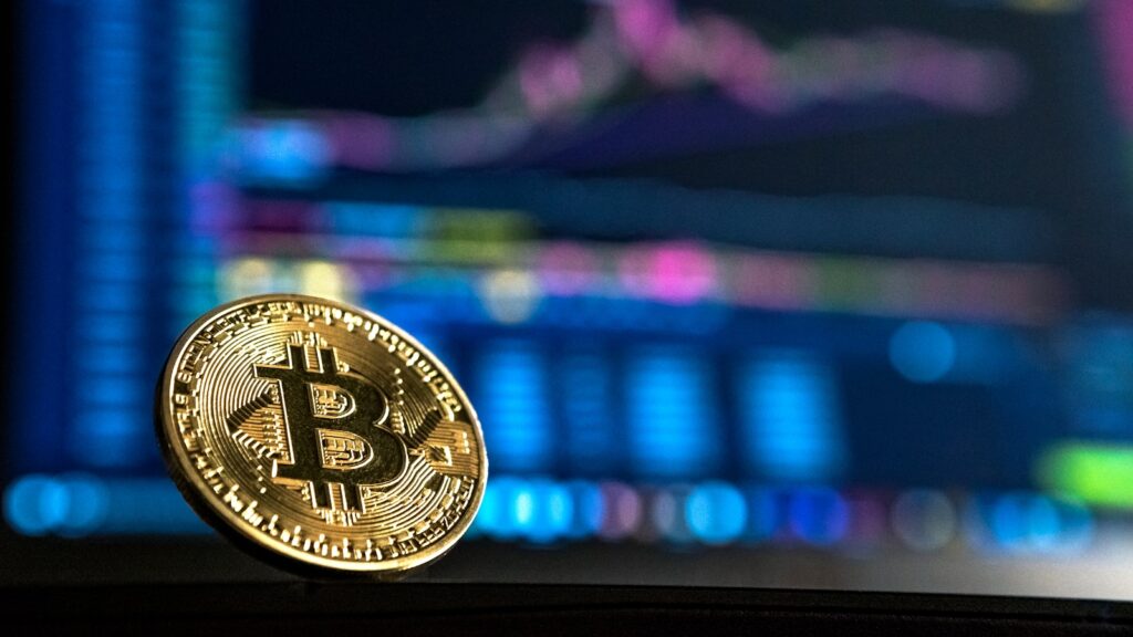 Bitcoin holds $62,500 as Iran strikes fail to break support