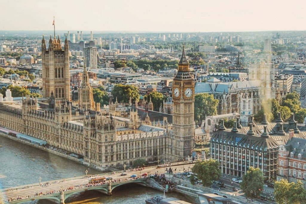 FCA moves MiFID equity transparency into its own Handbook