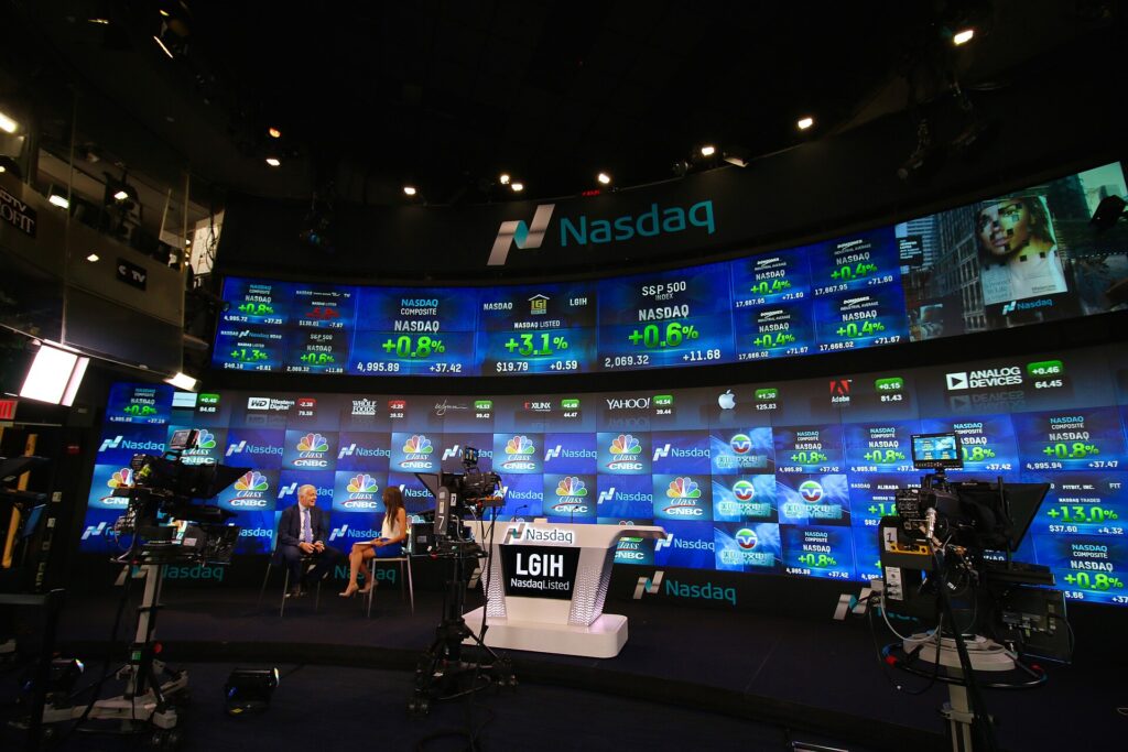 Robinhood to $110 by year-end: the event-contract mix shift