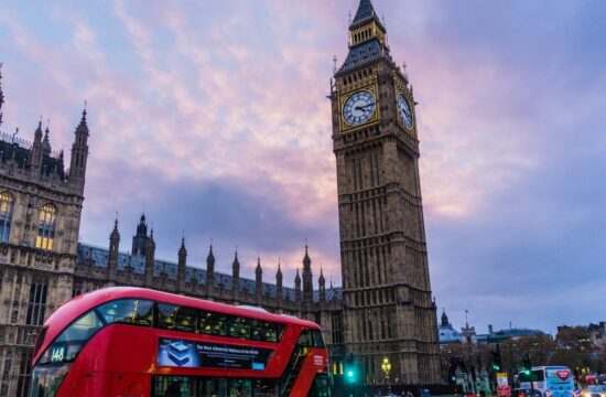 Sage and GoCardless put Pay by Bank on UK SME invoices