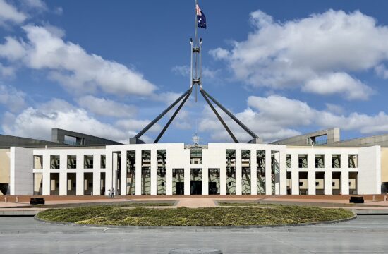 Australia's swap rule discloses the client at 5%, the bank at 20%