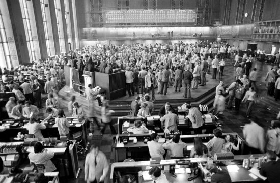 Redline Futures Funding review: drawdown floor tracks open profit