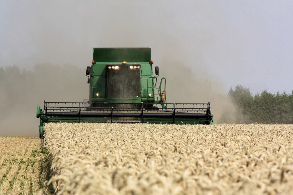 Wheat to $7.60 by year-end 2026: the hard-red-winter case
