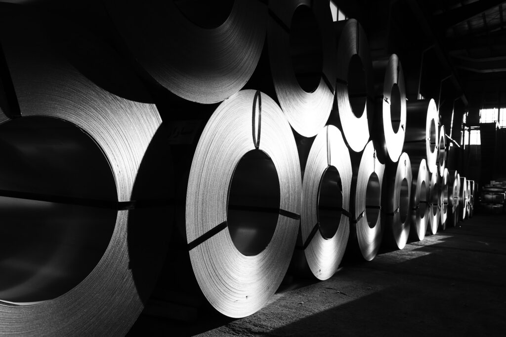 Zinc to $4,100 by Q4 2026: the West-versus-China split